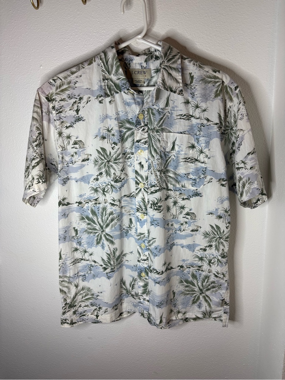 J.Crew Men's Tropical Print Short Sleeve Shirt - Light Blue & Green - S